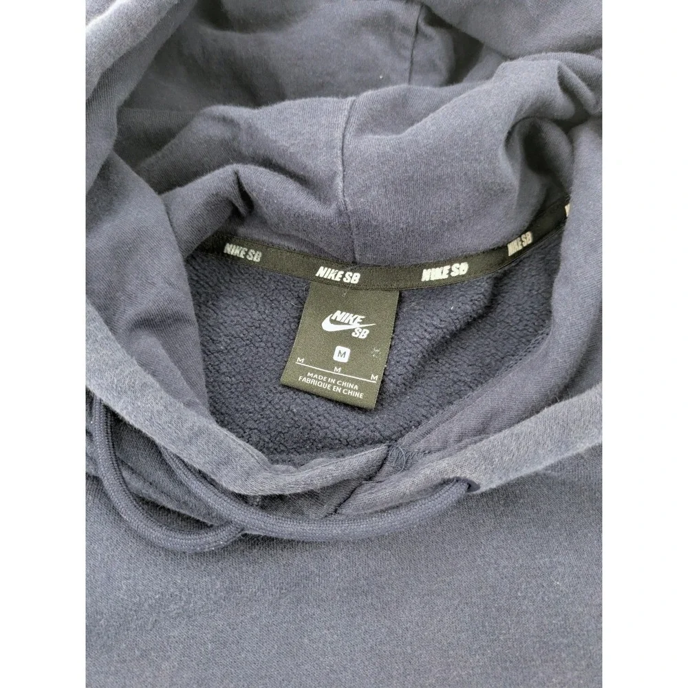 Nike SB Hoodie Mens Medium Navy Blue Pink Spell Out Big‎ Logo Back Hit EST 2002